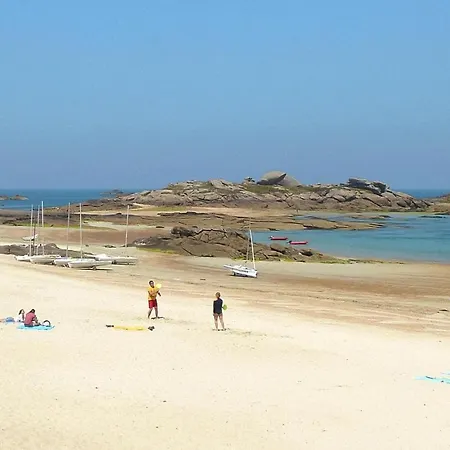 Σπίτι διακοπών Breton On The Pink Granite Coast *